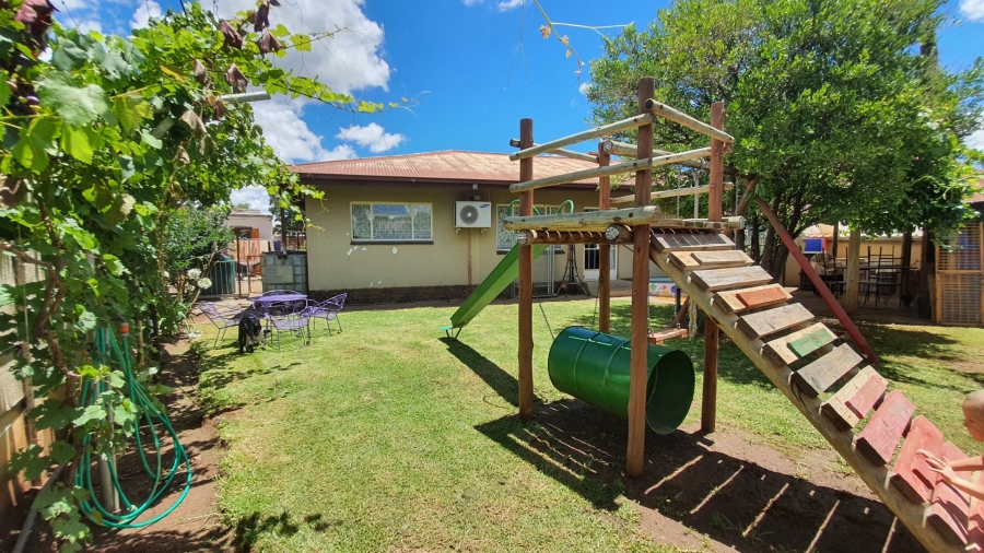 4 Bedroom Property for Sale in Fleurdal Free State